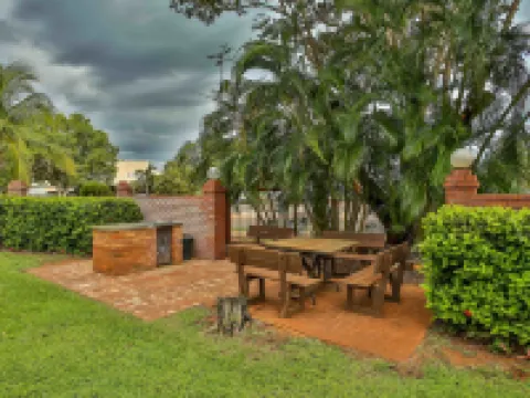 Bayside Holiday Apartments Hotels in Broome