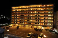 Pacific Hotel Hotels near Mya Khanauk Summit