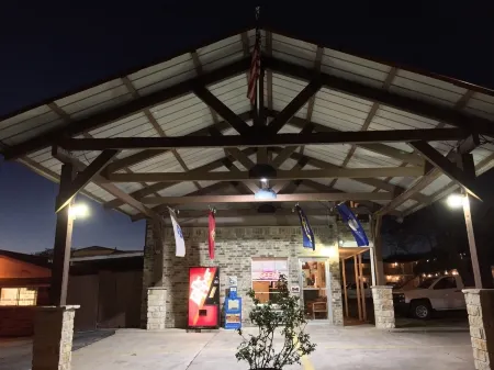 Ranch House Inn and Suites