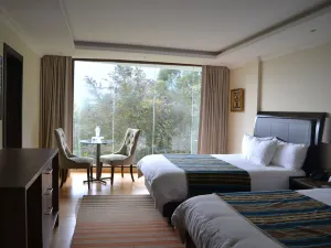 Hotel Medina Del Lago