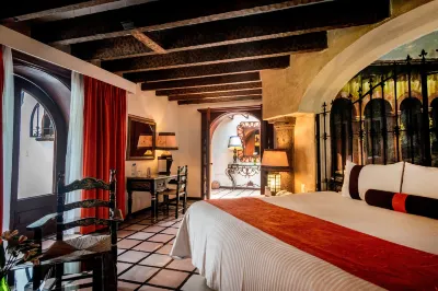 Hotel Misión San Gil Hotels near Circuito Cerezo Park