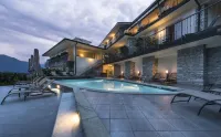 Hotel la Perla - Swimmingpools