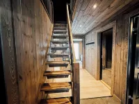 Modern Mountain Cabin - 3 Bedrooms - Sleeps 7 - Homestay