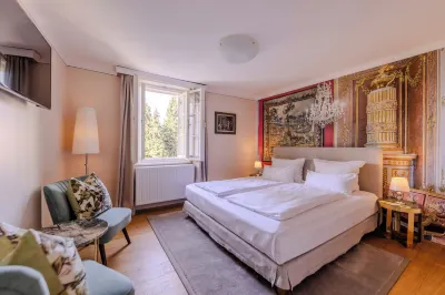 Boutiquehotel Amadeus Hotel in zona St Sebastian's Cemetery