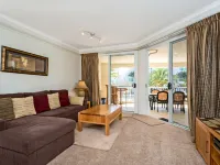 Kirra Beach Apartments Hotels in Coolangatta