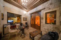 Serenus  Cave Suites