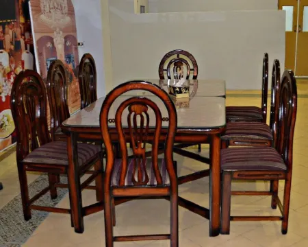 豪華酒店和餐廳 巴哈瓦爾布爾酒店