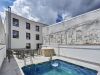 Hostelfly Hotels in Madrid