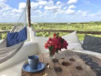 LunArena Barefoot Hotel