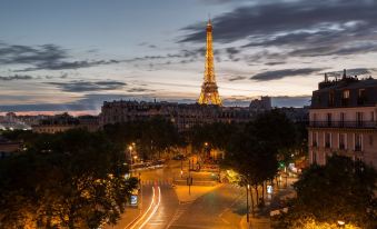 Hotel La Comtesse Tour Eiffel