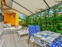 Karolina Hotels in Opric