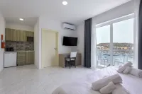 Seaview Stays Hotels in St. Paul's Bay