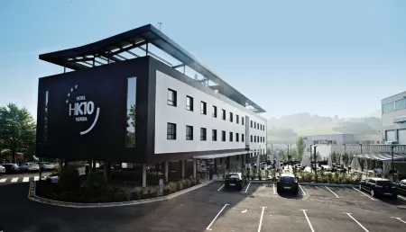 Hotel K10 Отели в г. Лейса