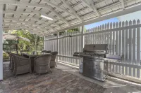 Hamptons at the Bay Hotels in Redcliffe