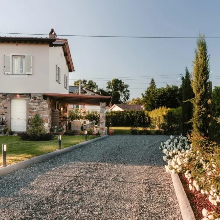 Villa Pemola a Luxury Farmhouse with Garden and Bikes in Lucca Town