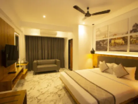 Monarch Montvert Rabale Hotels in Ghansoli