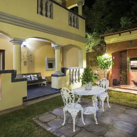 The Royal Palm B&B