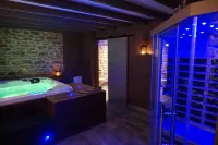 Domaine de Vandenesse Et Spa - Kylpylä