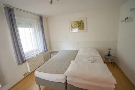 Fewo Reutlingen Metzstrasse Отели в г. Энгстинген