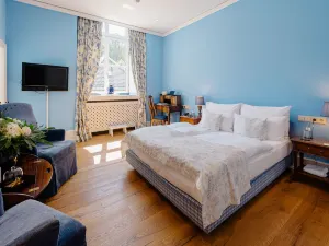 슐로스호텔-후겐포에트