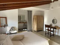 Casa Mona Turismo de Interior Hotels in Llubi