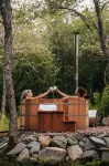 FlowEdge Riverside Getaway - Kylpyammeita