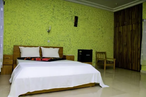 Big Apple D.E Hotel - Parkplatz