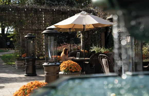 戈德弗魯瓦旅館