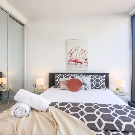 Kozyguru Docklands Modern 1 Room Unit