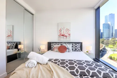 Kozyguru Docklands Modern 1 Room Unit - 4-Star