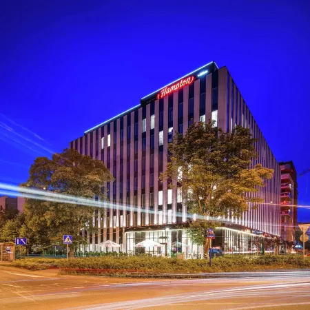 Hampton by Hilton Warszawa Mokotow Отели рядом с достопримечательностью «Урсынов»
