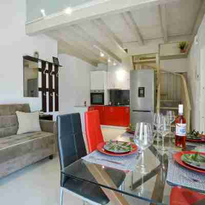 Villa Bratou Aqua Sleeps 4 with Garden Rooms