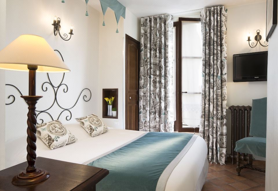 1. 카스텍스 호텔..