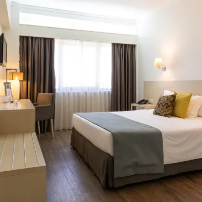 Hotel Black Tulip - Porto Gaia Các khách sạn gần Bến cảng Ribeira