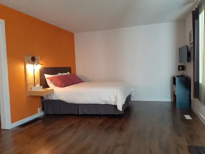 Motel Happy Salmon โรงแรมใน