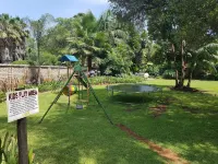 Lion's Guesthouse and the Buck&Lion Restaurant Hotels in Southern