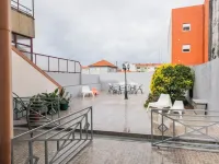 Apartamento A Francos Artist Painting 1 Hotels in Ramalde