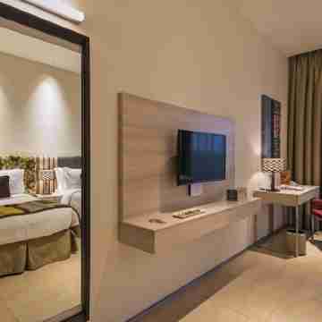 Pride Elite, Phaltan Rooms