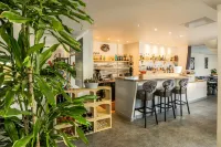 Logis Hôtel Restaurant le Clos Fleuri - ที่มีบาร์