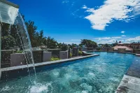 Aanari Hotel & Spa - Pools