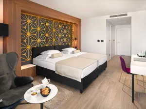Amphora Hotel