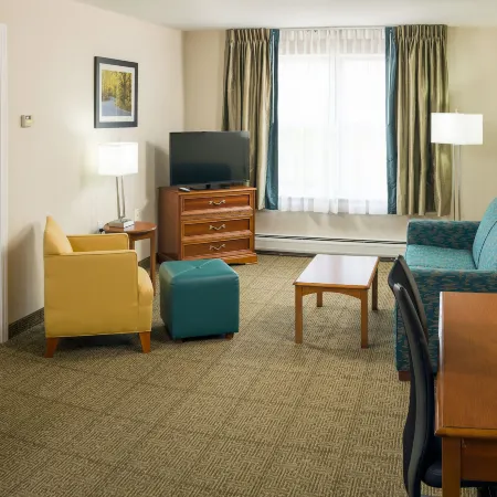 Smart Suites, Ascend Hotel Collection