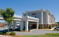 Hampton Inn & Suites Newport/Middletown - parking