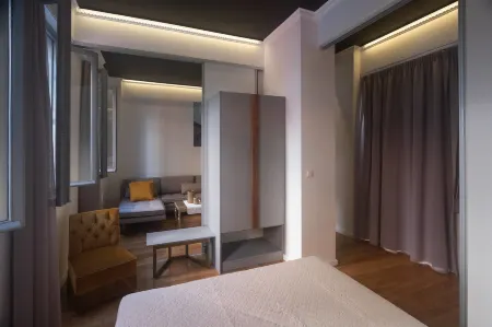 Athenian Yard Suites