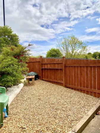 Number 19 Guest House - Self Check in - under 4 Miles from Barrow in Furness