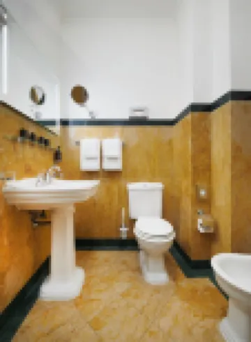 チャールズ ブリッジ パレス