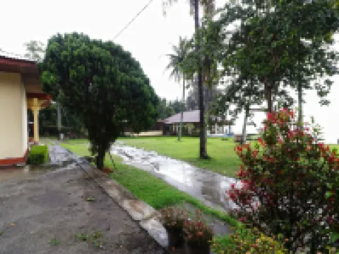 Tuk Tuk Timbul Bungalows Hoteles en Simanindo