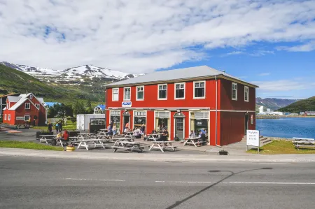 Bankinn - Hotel by Aldan Отели в г. Эджилсстадир