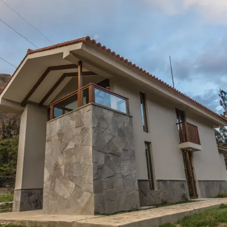 Del Pilar Ollantaytambo