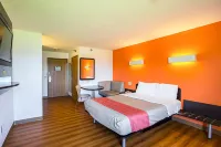 Motel 6 Omaha, NE - IAT West Hotels in Millard